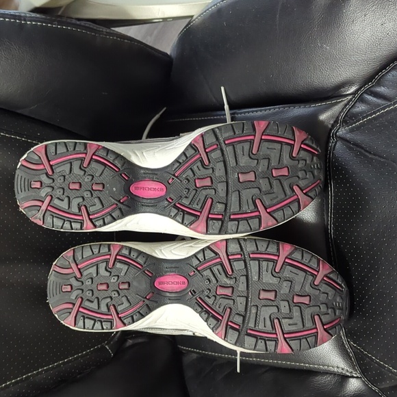 Brooks safety Shoes. Steel Toes. size 9EE. GUC. Women's. - Picture 2 of 8